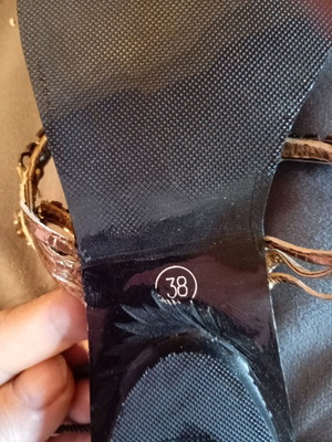 Sandals size 38 new, brown with chain decoration