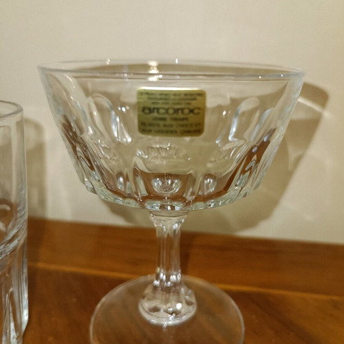 Set of 30 Arcoroc vintage glasses from the 60s like new