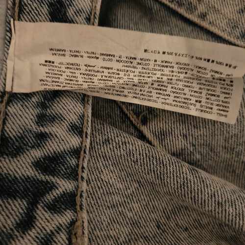 Desigual women's jeans used, mid-rise, size M, with patches