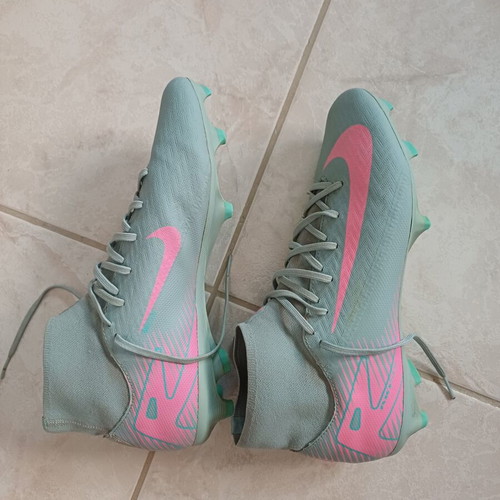 Nike Mercurial Superfly 10 Academy MG football boots, turquoise and pink, size 43.5