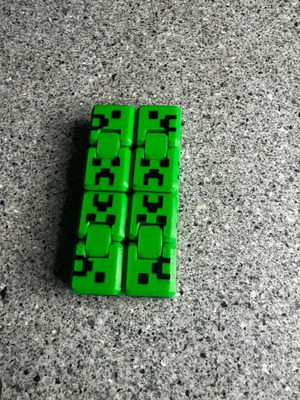Fidget cube with Creeper face from Minecraft new