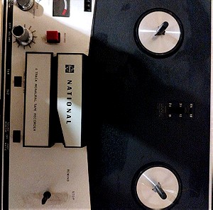 National RQ-709S 4 track reel to reel tape recorder