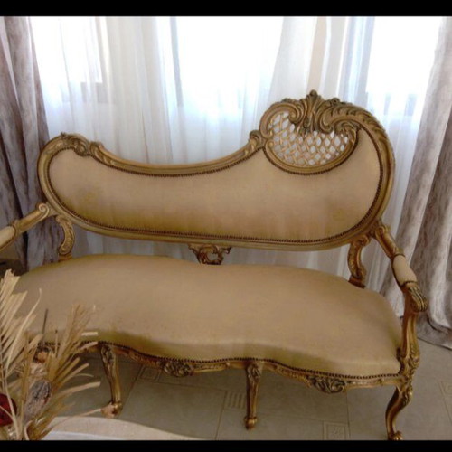 Κλασικό χειροποίητο σαλόνι σε στυλ Louis XV σαν καινούργιο