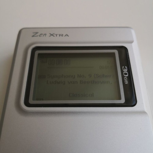 Creative Zen Xtra 30GB MP3 player like new