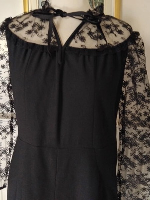 Debenhams black dress like new, size 16