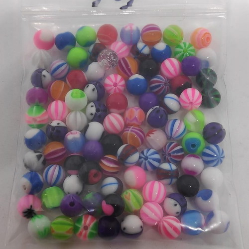 Acrylic piercing beads set 95 pieces like new, colorful designs