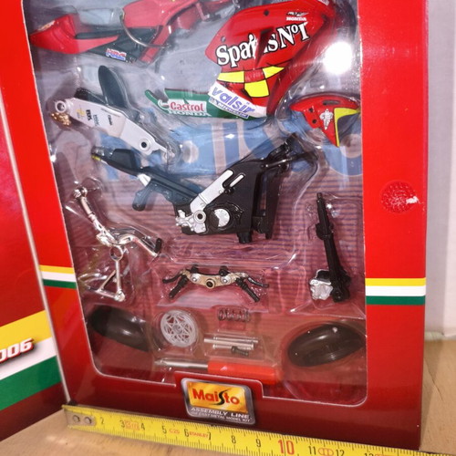 Maisto Diecast Kit Honda RC211V Moto GP 2006 new