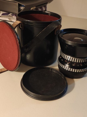 Camera lens like new with leather case
