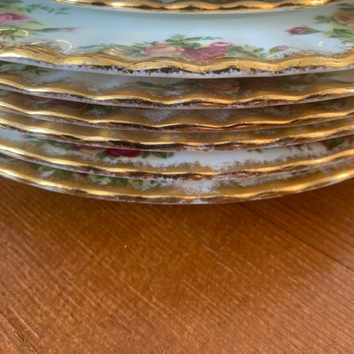 Royal Albert Old Country Roses 18-Piece Dinnerware Set like new