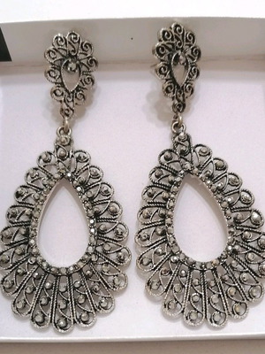 Earrings made of stainless steel new, gray and silver