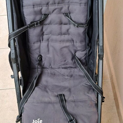 Joie stroller used in excellent condition