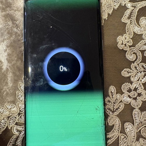 Samsung Galaxy S8+ 64GB smartphone used with screen damage