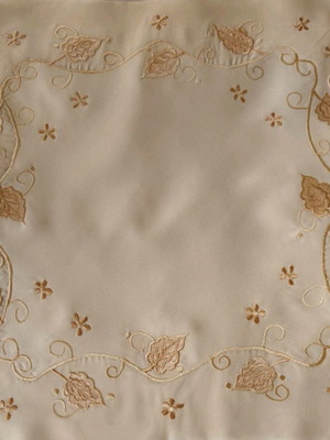 Table linen set like new, 7 pieces