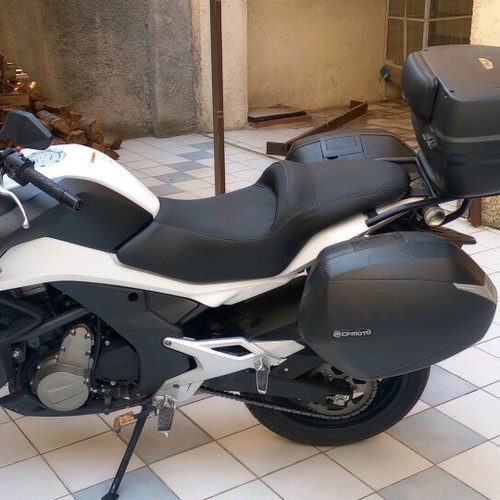 CF 650 MT motorcycle like new, 650 cc, 2022