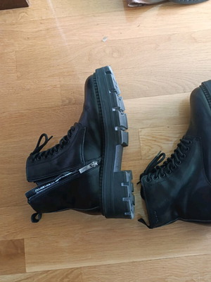 Tamario ankle boots like new, size 41