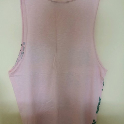 3Guys sleeveless shirt like new, pink with green patterns, size L
