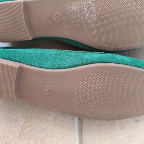 Bozikis women's suede green ballet shoes size 38 new