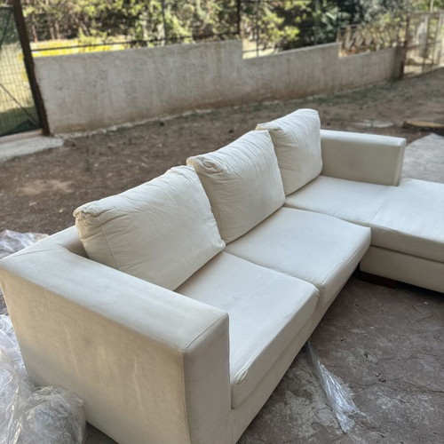 Three-seater sofa with corner