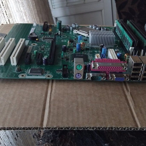 HP Compaq dc7800p Convertible Minitower Socket 775 motherboard like new with CPU, fan, and RAM