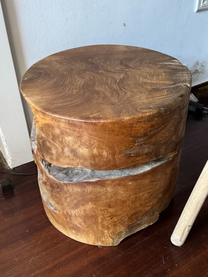 Side table like new made of solid natural wood 40x40