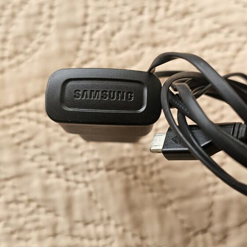 Samsung Micro Charger like new, original