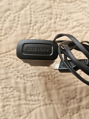 Samsung Micro Charger like new, original