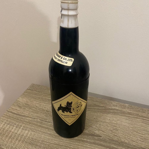 Black and White whiskey music bottle 1950 used, vintage rare