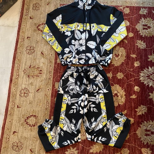 Wanderlust Floral Tracksuit Set like new, hoodie and joggers