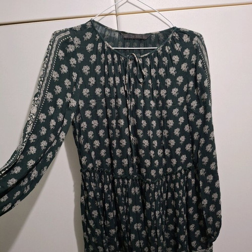 Midi dress Zara cypress with white print, long sleeve, like new