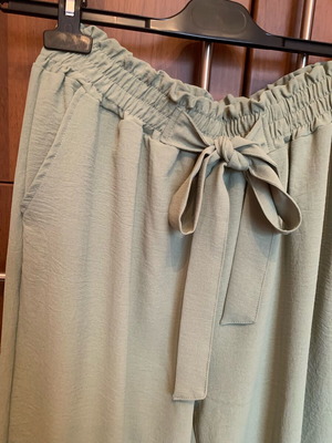 Zip Culotte Pants Olive like new, size XL