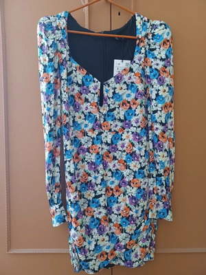 Zara floral dress new, size S