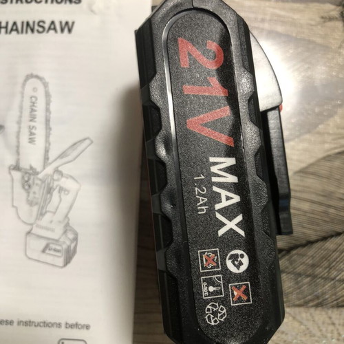 Mini Cordless Chainsaw new