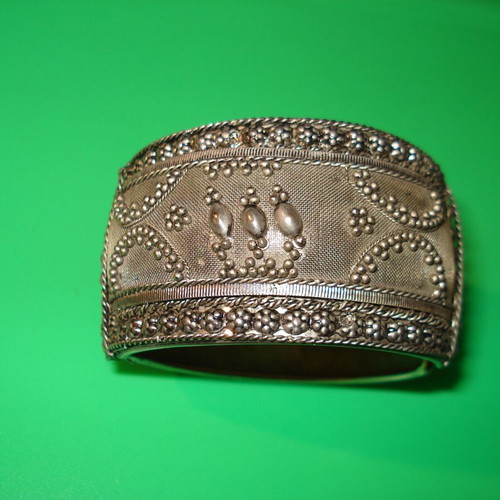 Vintage bracelet used