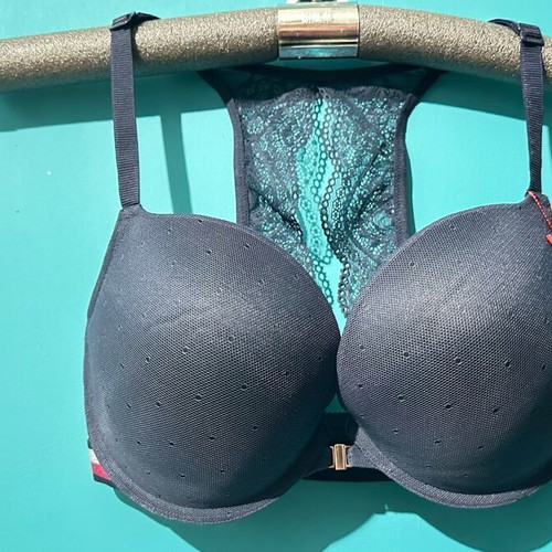 Tommy Hilfiger push up bra 80 D new, dark blue