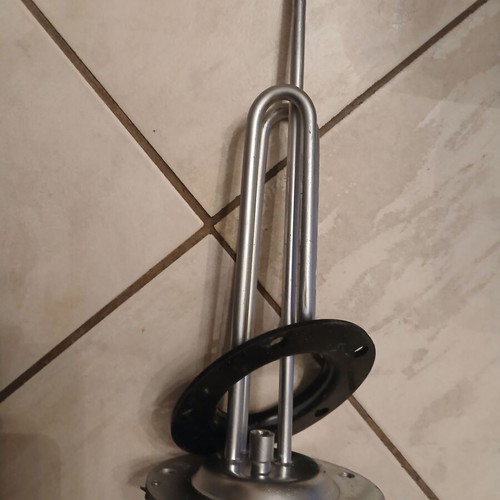 Water heater element 1500w new with 5 holes and flange