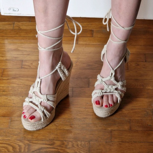 Woven platform sandals beige like new, size 38