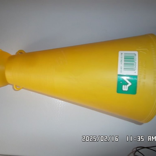 Handheld megaphone like new without batteries