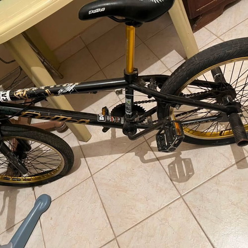 Bullet Gold BMX bike like new, black and gold
