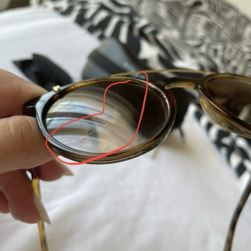 Vogue sunglasses used with brown tortoiseshell frame and brown degrade lenses