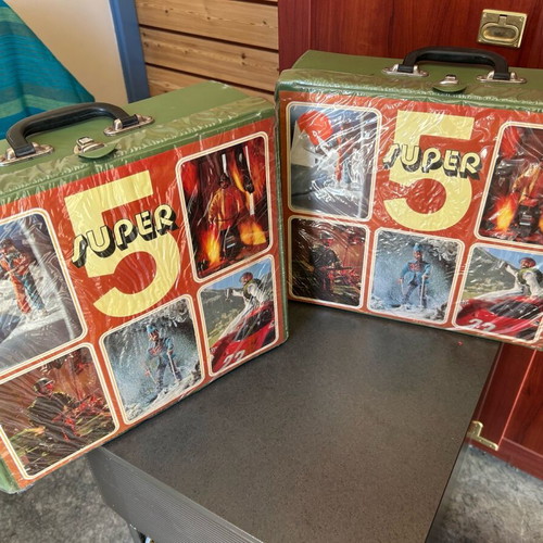 Toy bags used, very old, with cases, Super 5 Agents