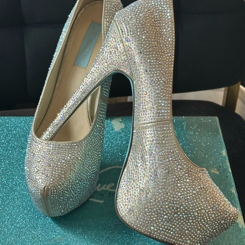 Betsey Johnson Swarovski limited edition heels like new, size 41
