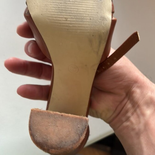 Women's sandals used, brown size 36 with block heel
