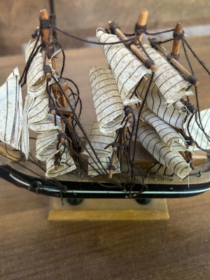 Decorative model ship