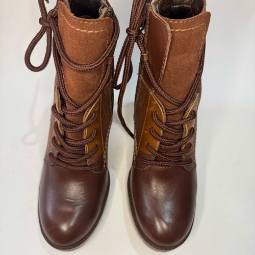 Leather ankle boots brown like new with suede details