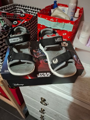Disney Star Wars sandals like new, size 27, black and gray