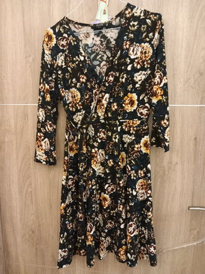 Dress small like new, comfortable fit with waist tie