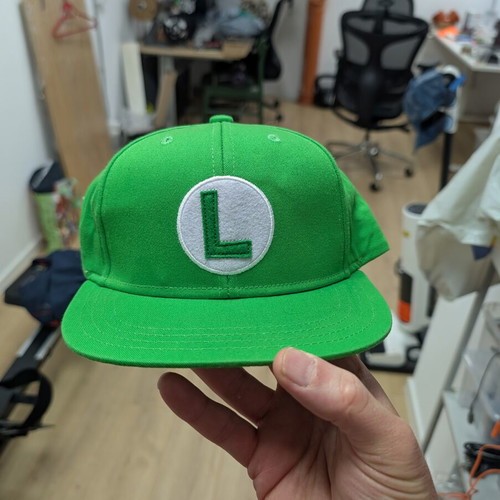 Luigi Universal Studios Japan Kids Hat as new, green, size S
