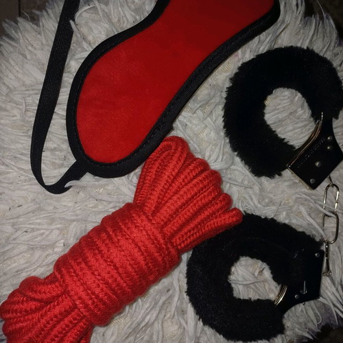 BDSM Bondage kit set Fetish 3 pcs new, rope, eye mask, handcuffs