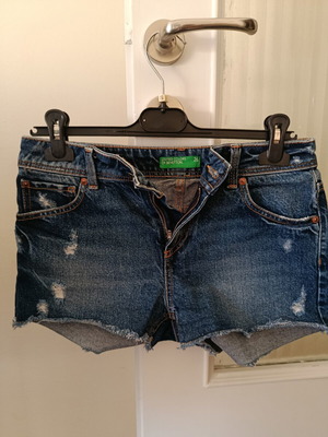 Benetton denim shorts like new, size S 36 8, blue