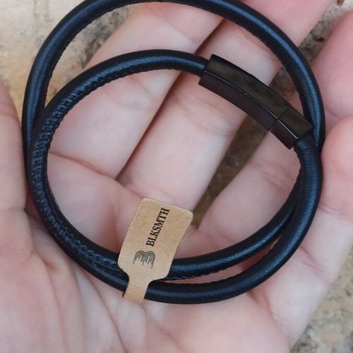 Leather bracelet with stainless steel details black new
